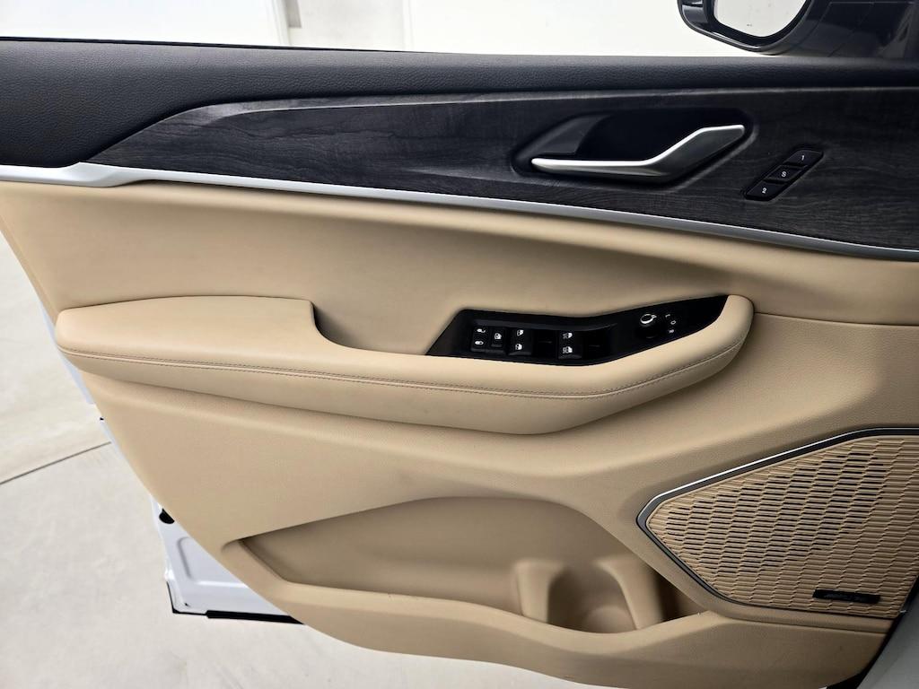 used 2022 Jeep Grand Cherokee L car, priced at $32,998