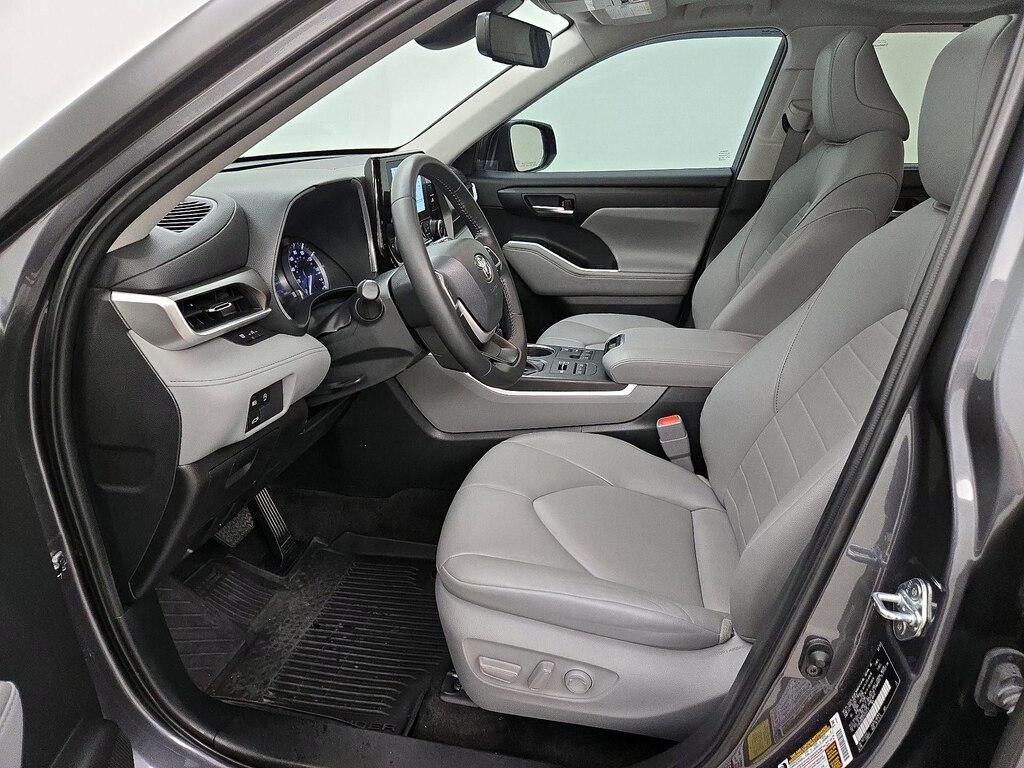 used 2023 Toyota Highlander car, priced at $38,998
