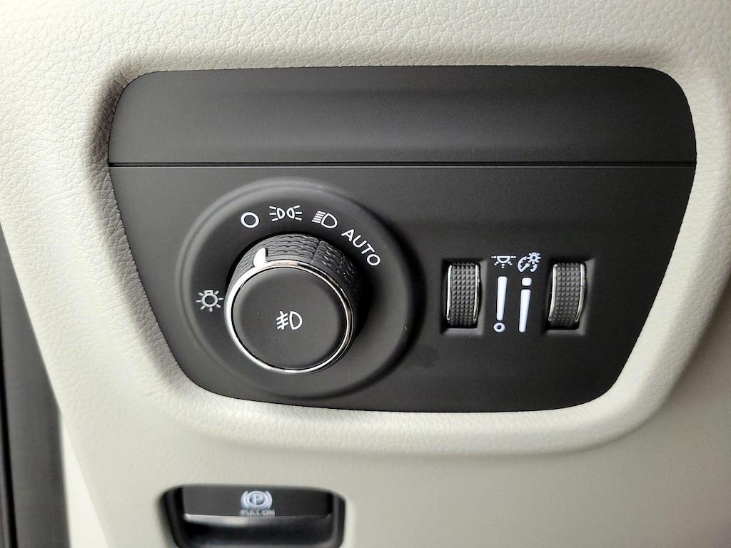 used 2022 Jeep Grand Cherokee L car, priced at $39,998