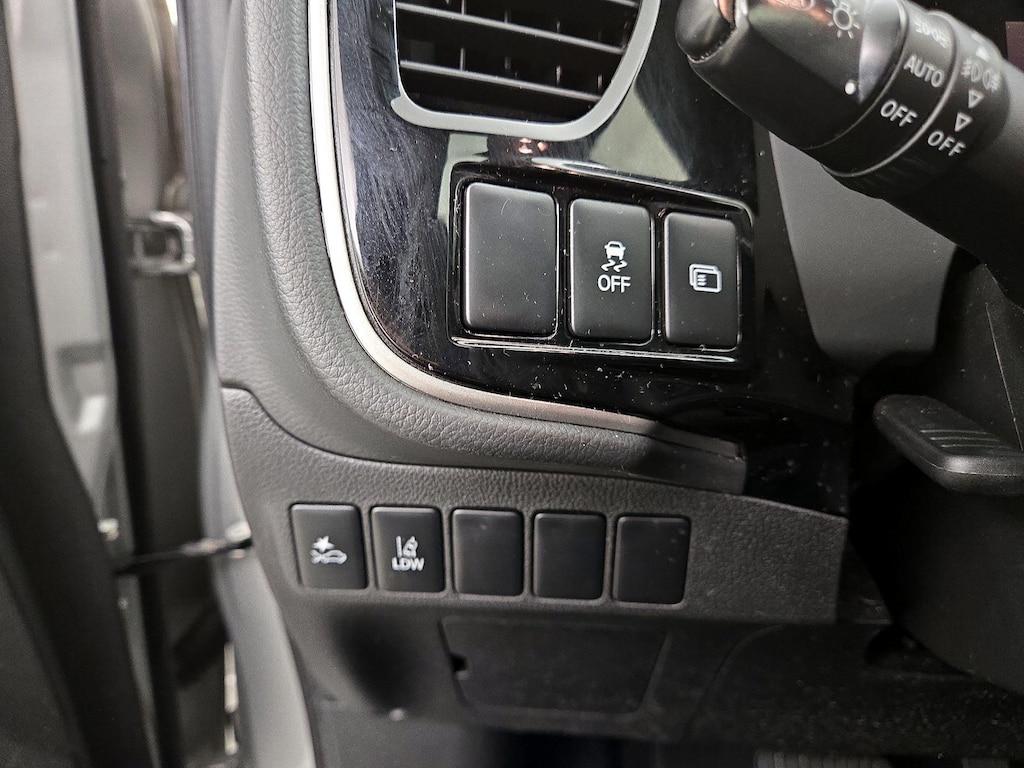 used 2020 Mitsubishi Outlander car, priced at $19,998