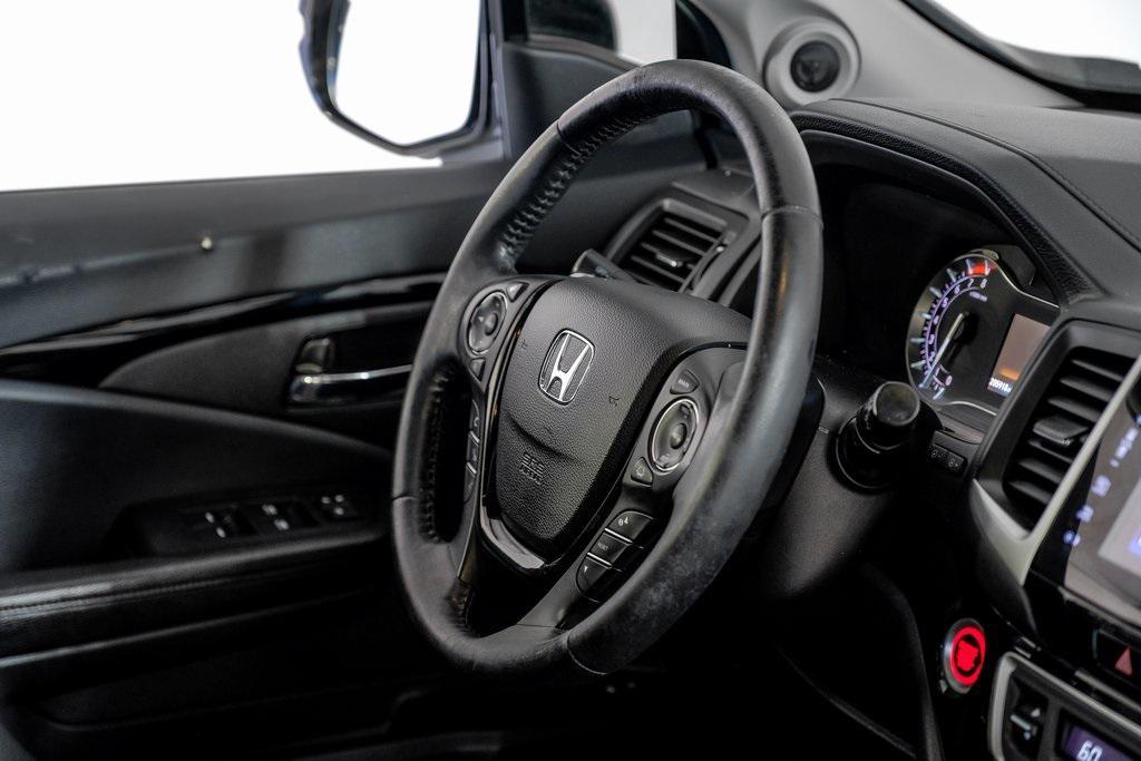 used 2018 Honda Pilot car, priced at $11,581
