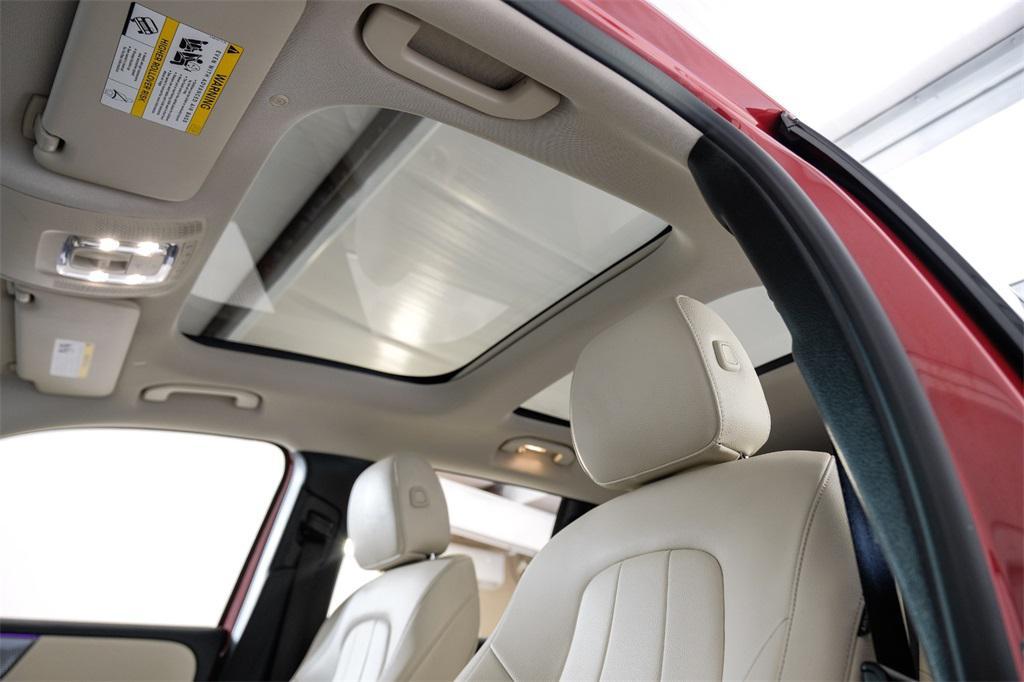 used 2021 Mercedes-Benz GLB 250 car, priced at $23,781