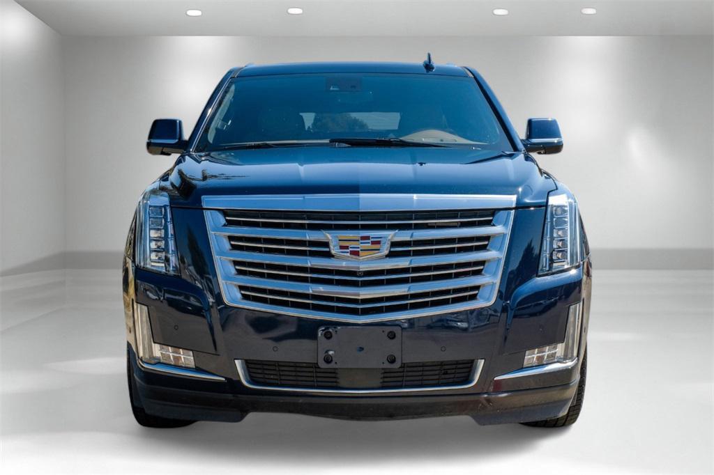 used 2020 Cadillac Escalade ESV car, priced at $37,581