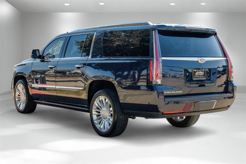 used 2020 Cadillac Escalade ESV car, priced at $37,581