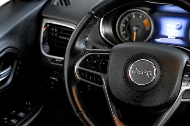 used 2019 Jeep Cherokee car, priced at $14,981