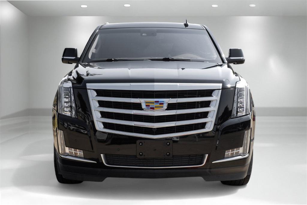used 2015 Cadillac Escalade ESV car, priced at $22,781