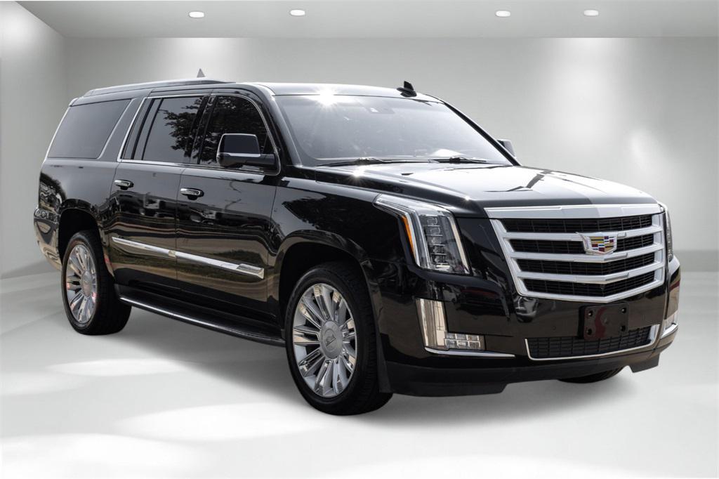 used 2015 Cadillac Escalade ESV car, priced at $22,781