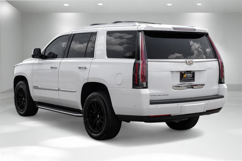 used 2020 Cadillac Escalade car, priced at $36,581
