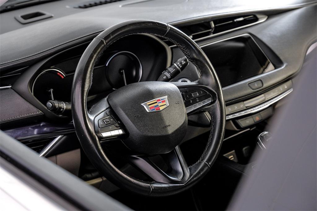 used 2023 Cadillac XT4 car, priced at $23,581