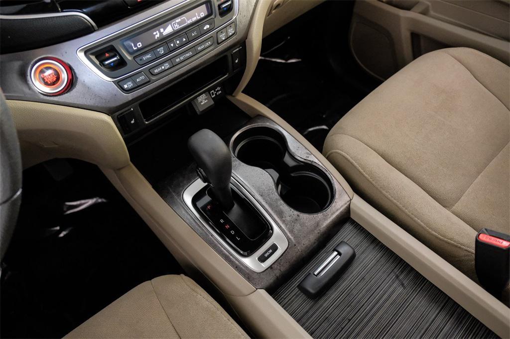 used 2019 Honda Pilot car, priced at $13,981