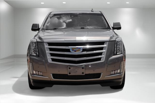used 2019 Cadillac Escalade ESV car, priced at $32,081