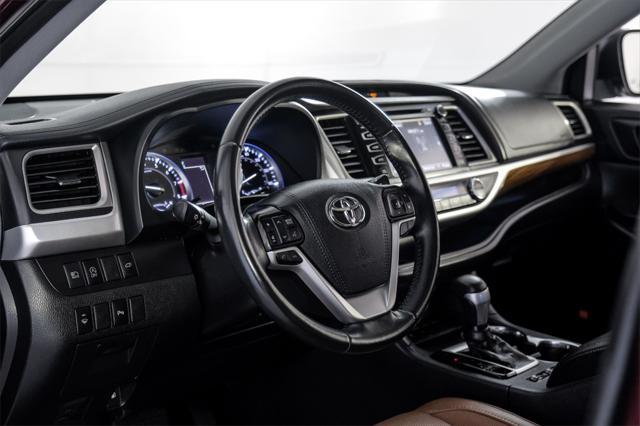 used 2019 Toyota Highlander car, priced at $24,481