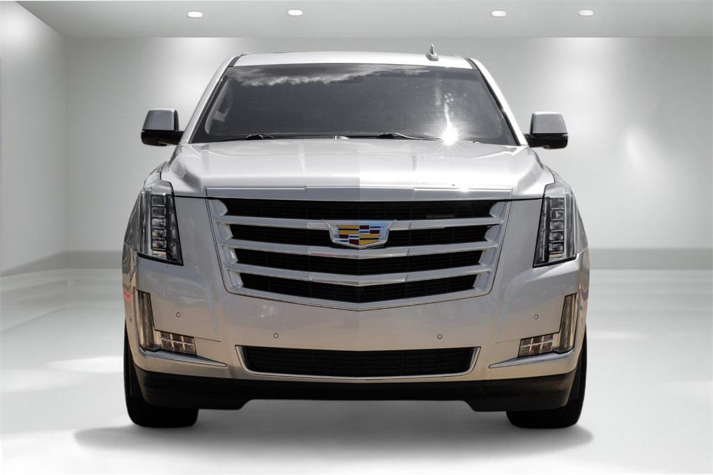 used 2019 Cadillac Escalade car, priced at $30,581