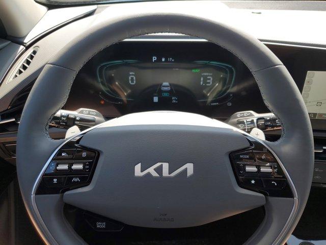 new 2025 Kia Niro car, priced at $37,305