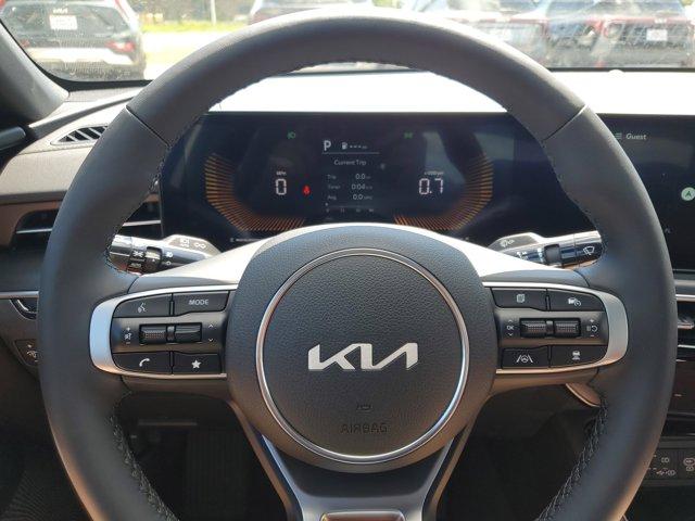 new 2025 Kia K5 car, priced at $34,290
