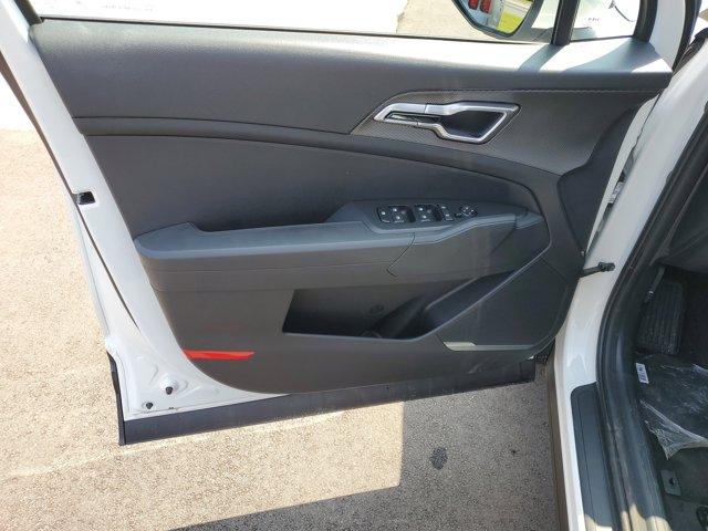 new 2025 Kia Sportage car, priced at $29,355
