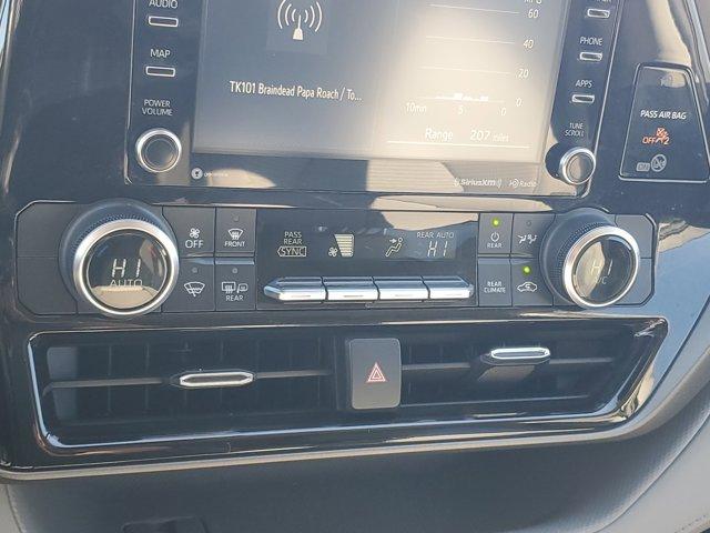 used 2021 Toyota Highlander car, priced at $27,886