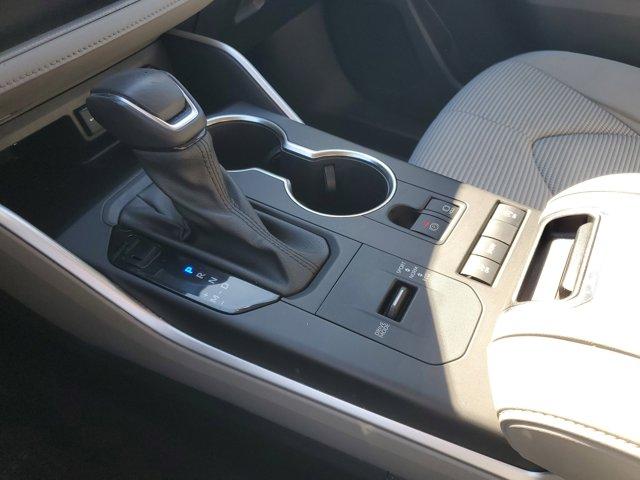 used 2021 Toyota Highlander car, priced at $27,886