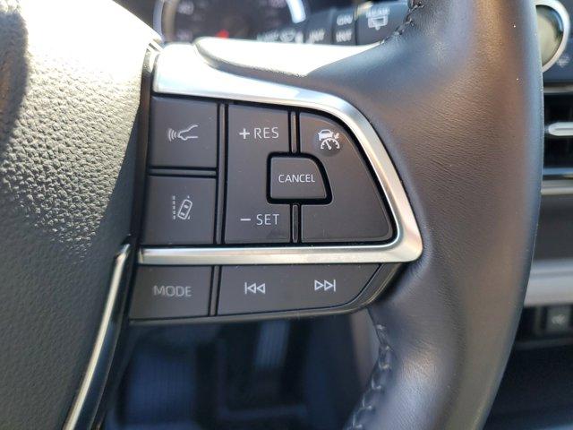 used 2021 Toyota Highlander car, priced at $27,886