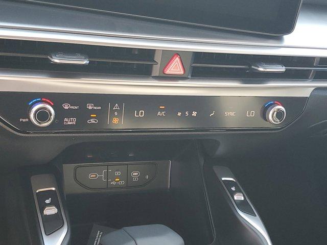 new 2026 Kia Sorento car, priced at $38,070