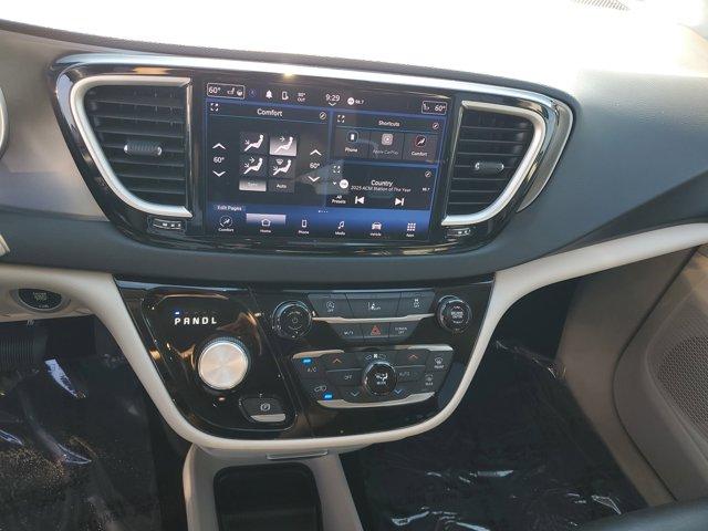used 2022 Chrysler Pacifica car, priced at $20,467