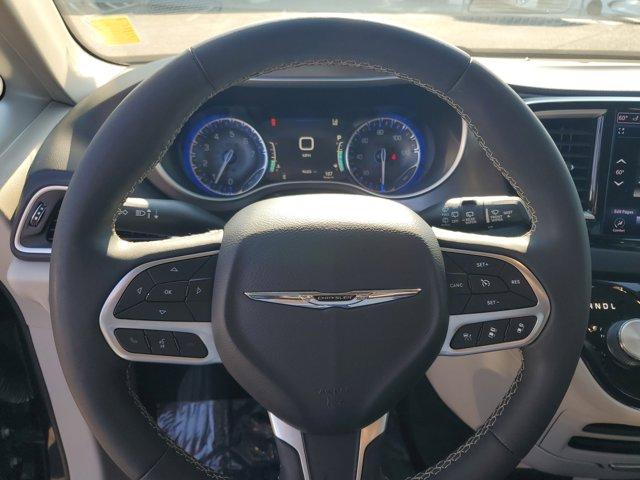 used 2022 Chrysler Pacifica car, priced at $20,467