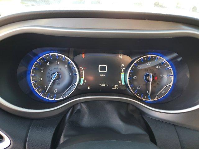 used 2022 Chrysler Pacifica car, priced at $20,467