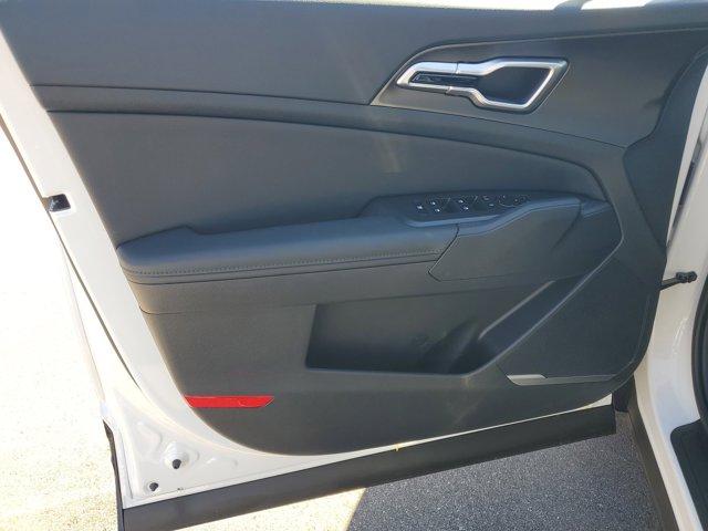 new 2026 Kia Sportage car, priced at $33,005