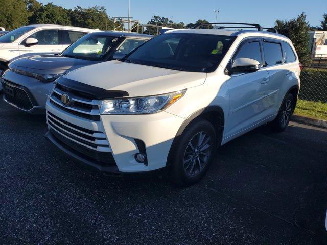 used 2018 Toyota Highlander car, priced at $25,884
