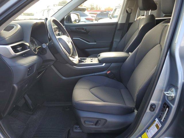 used 2023 Toyota Highlander car, priced at $33,887