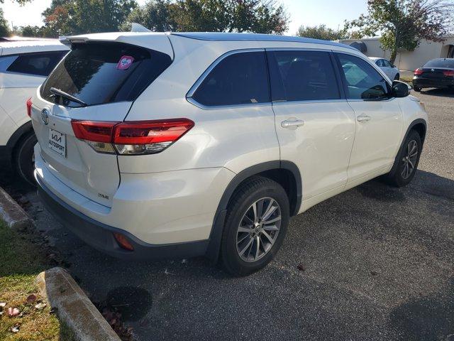 used 2017 Toyota Highlander car, priced at $22,864