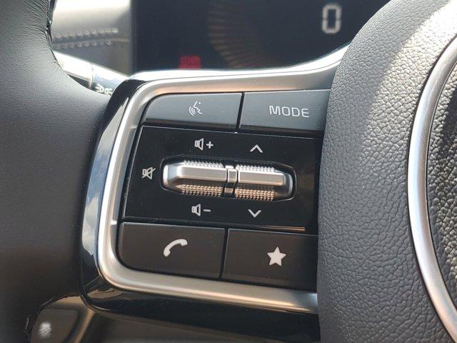 new 2025 Kia Carnival car, priced at $40,875