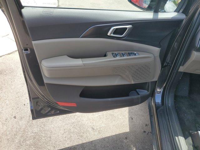 new 2025 Kia Carnival car, priced at $40,875