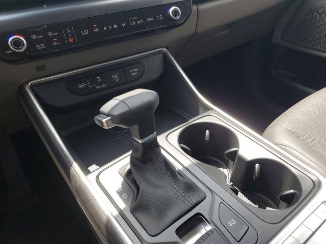 new 2025 Kia Carnival car, priced at $40,875
