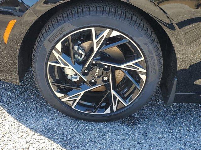 new 2025 Kia K5 car, priced at $29,900