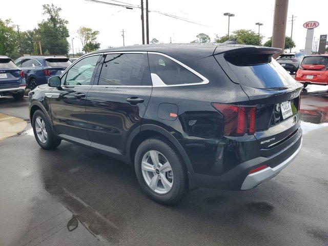 new 2025 Kia Sorento car, priced at $33,980