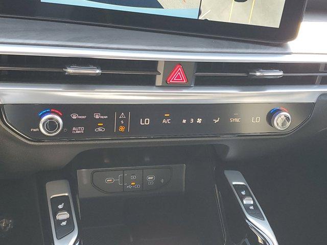 new 2025 Kia Sorento car, priced at $45,975