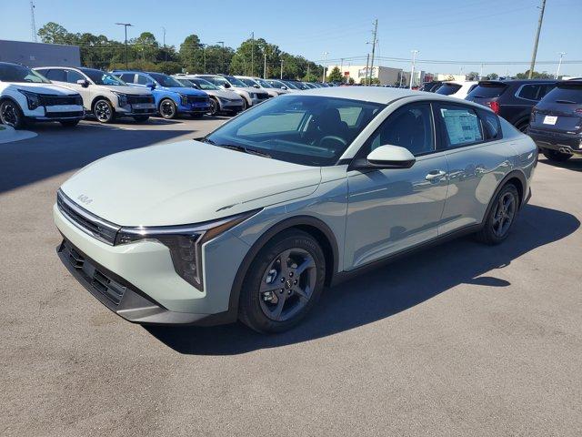 new 2025 Kia K4 car, priced at $24,725