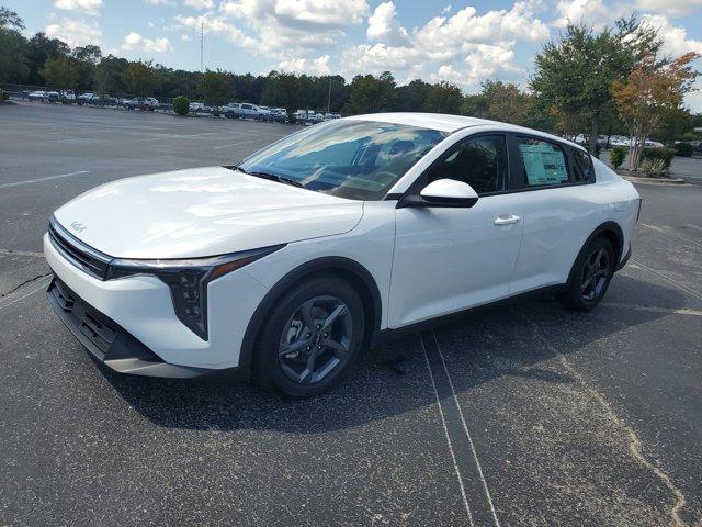 new 2025 Kia K4 car, priced at $25,120
