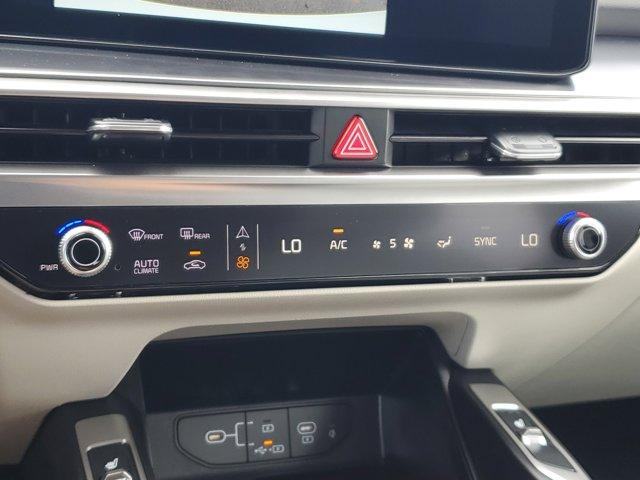 new 2025 Kia Sorento car, priced at $38,325