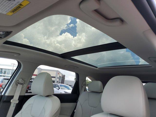 new 2025 Kia Sorento car, priced at $38,325