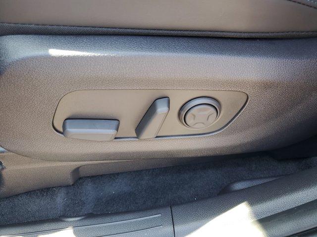 new 2025 Kia Carnival car, priced at $40,500
