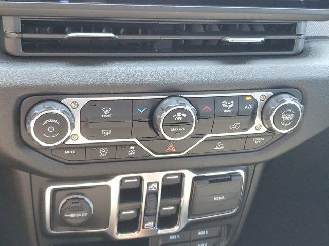 used 2025 Jeep Gladiator car, priced at $43,987