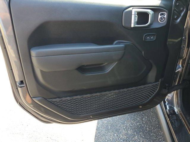 used 2025 Jeep Gladiator car, priced at $43,987