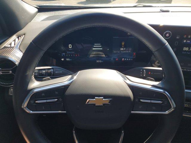 used 2025 Chevrolet Equinox car, priced at $30,957