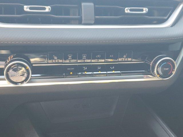 used 2025 Chevrolet Equinox car, priced at $30,957