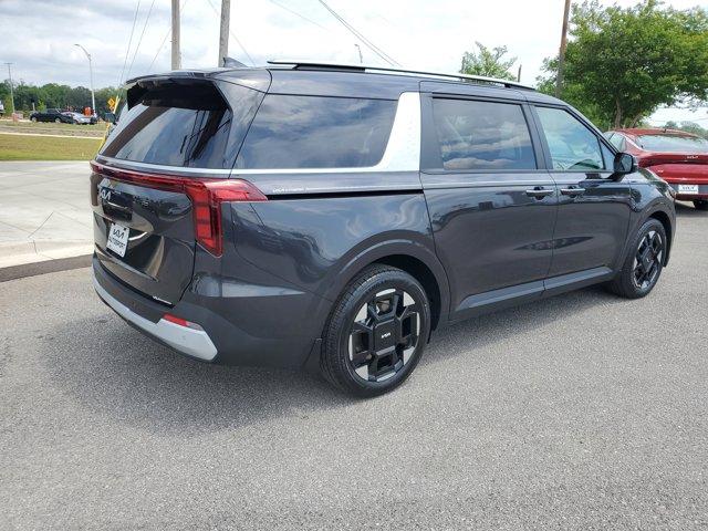 new 2025 Kia Carnival car, priced at $42,700