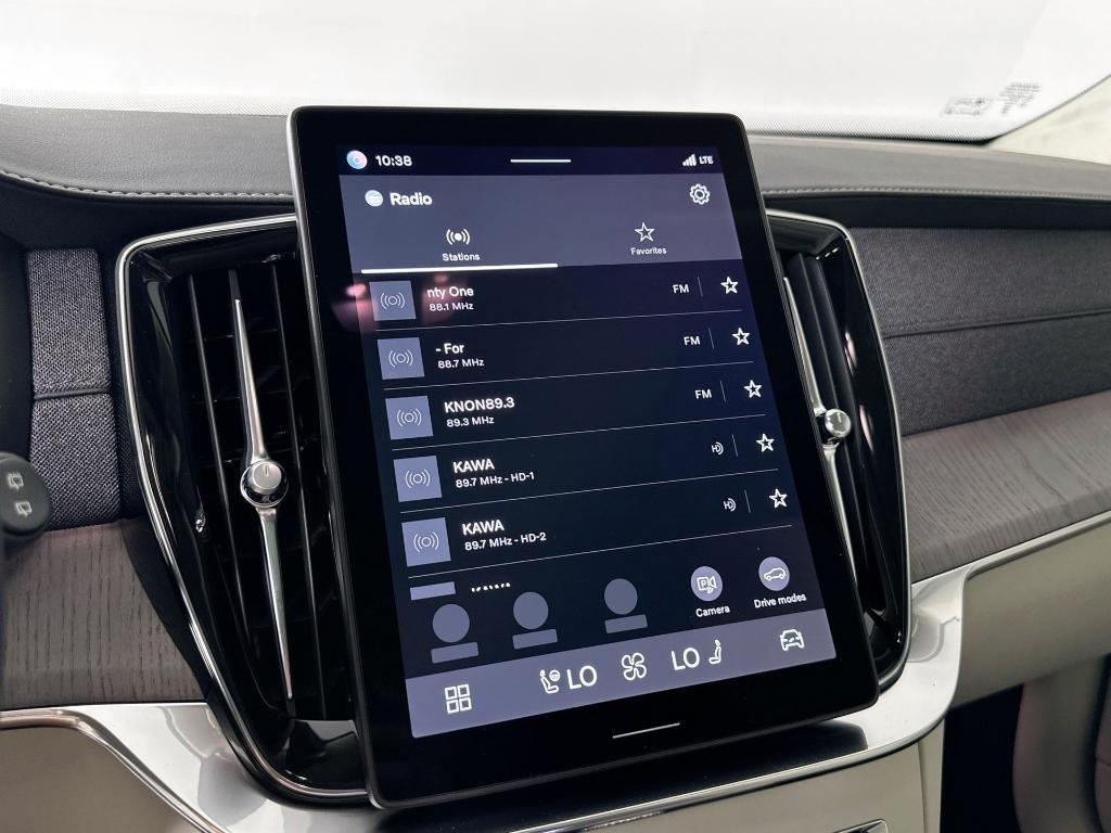 new 2026 Volvo XC90 car, priced at $75,155