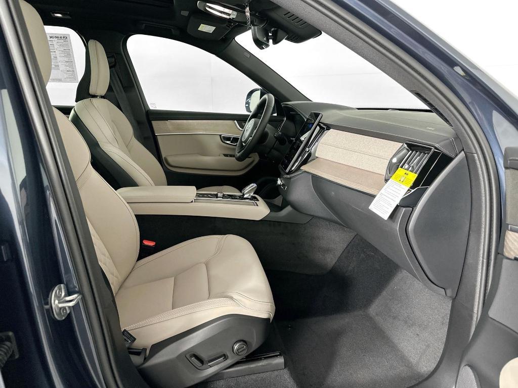 new 2025 Volvo XC90 car, priced at $60,895