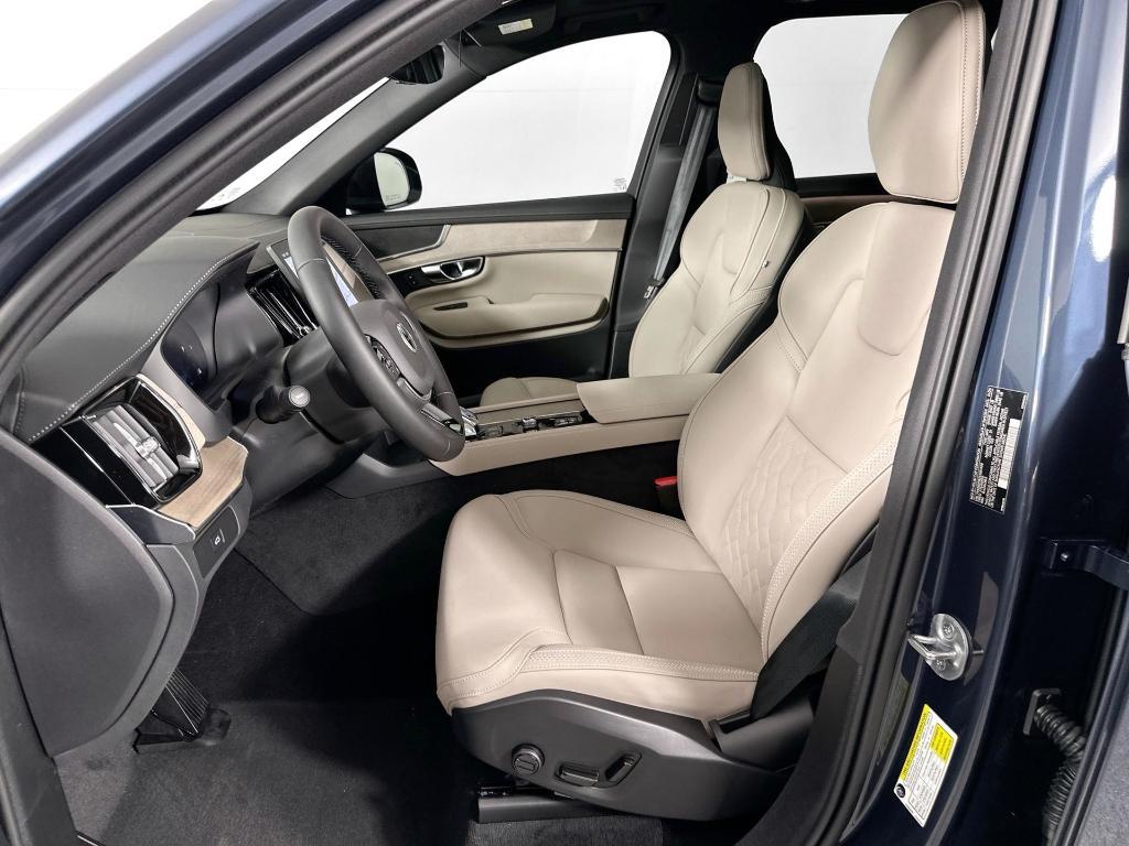 new 2025 Volvo XC90 car, priced at $60,895